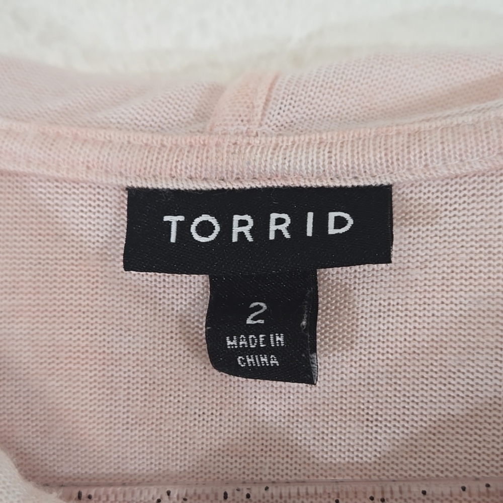 Torrid Kind Soul Light Pink Comfy Soft Lightweight Hooded Top, size 2 - Picture 3 of 5